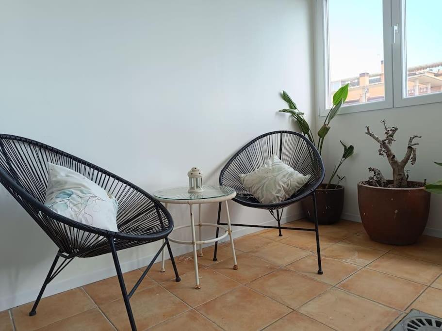 Spacious Studio By The University 圣维森特德尔拉斯佩奇 外观 照片